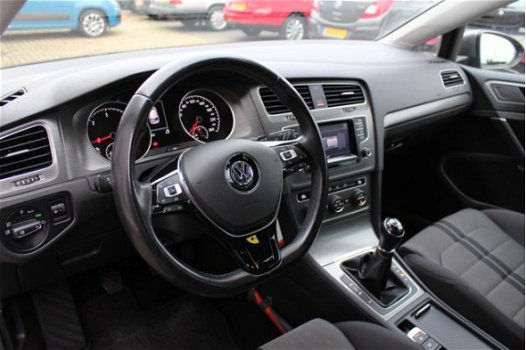 Volkswagen Golf - 1.6 TDI Highline BlueMotion / Trekhaak / Clima / Cruise / Navi - 1