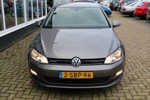 Volkswagen Golf - 1.6 TDI Highline BlueMotion / Trekhaak / Clima / Cruise / Navi - 1