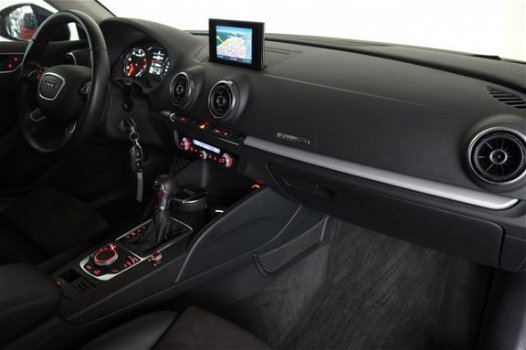 Audi A3 - 1.8 TFSI Quattro DSG 132 kW / Leder / Navigatie / Xenon - 1