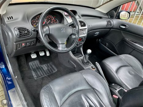 Peugeot 206 CC - 1.6-16V 110pk Roland Garros Leer/ Clima - 1