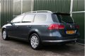 Volkswagen Passat Variant - 1.6 TDI Comfortline 140 PK TDI, DSG, NAVIGATIE, CLIMA, TREKHAAK - 1 - Thumbnail