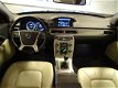 Volvo V70 - D2 115pk Momentum| Leder|Navigatie|Premium Sound - 1 - Thumbnail