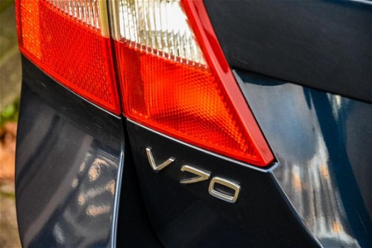 Volvo V70 - T4 Limited Edition Niveauregeling Trekhaak 18