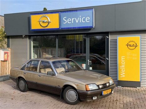 Opel Rekord - GLS 2.0S - 1
