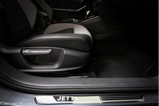Volkswagen Jetta - 1.4 TSI Highline | CLIMA | CRUISE | NAVI | PDC | CAMERA | TREKHAAK AFN - 1