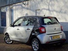 Smart Forfour - 1.0 71pk Pure Airco Bluetooth Lichtmetalen velgen