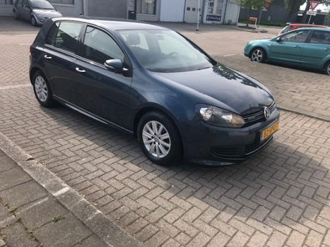 Volkswagen Golf - 1.6 TDI BlueMotion /Navigatie /5 drs - 1