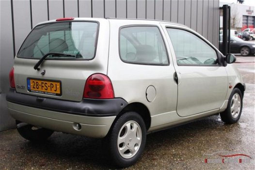 Renault Twingo - TWINGO; 1.2 Airco Nwe apk Leer LUXE uitv - 1