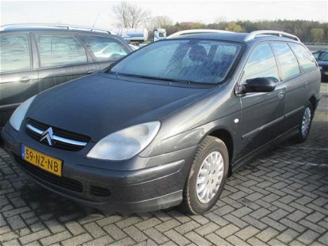 Citroën C5 Break - 2.0-16V Différence 2 - 1