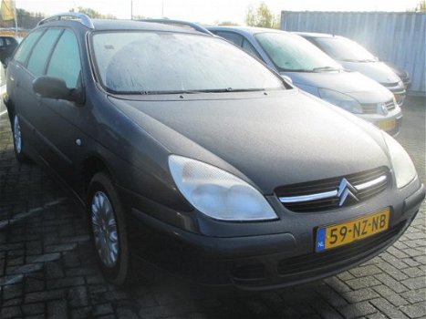 Citroën C5 Break - 2.0-16V Différence 2 - 1