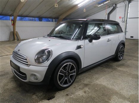 Mini Mini Clubman - 1.6 Cooper Soho Automaat Panoramadak Stoelverwarming Navigatie Lounghe leer int - 1