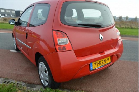 Renault Twingo - 1.2-16V Authentique 4 nieuwe banden - 1