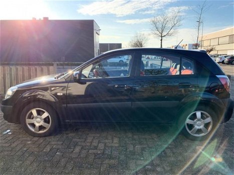 Kia Rio - 1.6 CVVT X-treme - 1