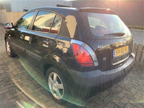 Kia Rio - 1.6 CVVT X-treme - 1