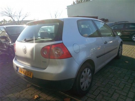 Volkswagen Golf - 1.9 TDI Trendline - 1