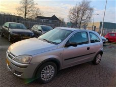 Opel Corsa - 1.2 3 drs Essentia AIRCO ELEC RAMEN STUURBEKR