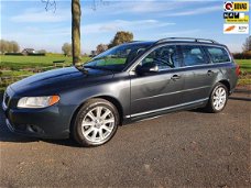 Volvo V70 - 2.4D Limited Edition D5 1e eigenaar nieuwstaat , dealer auto