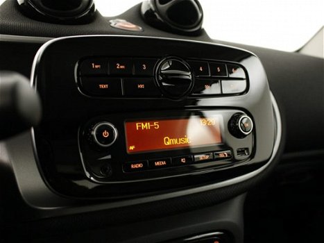 Smart Fortwo - 1.0 Prime Automaat Cool & Audio pakket | Stoelverwarming | Cruise Control | Panoramad - 1