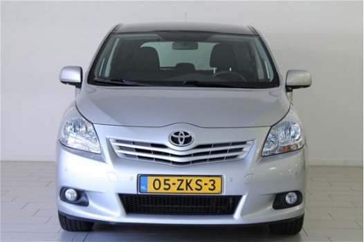 Toyota Verso - 1.8 VVT-i Business Titanium | NAVIGATIE | ECC-AIRCO | PANORAMADAK | PDC V+ A | TREKHA - 1