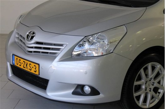 Toyota Verso - 1.8 VVT-i Business Titanium | NAVIGATIE | ECC-AIRCO | PANORAMADAK | PDC V+ A | TREKHA - 1