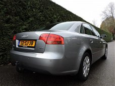 Audi A4 - 2.0 Pro Line | PDC | Trekhaak |