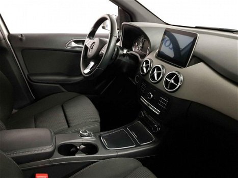 Mercedes-Benz B-klasse - 180 Ambition Navigatie, Xenon, Sport Stoelen, Pdc, Lv - 1