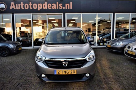 Dacia Lodgy - 1.2 TCe Lauréate 5p. | NAVIGATIE | AIRCO | AUDIO STUURBEDIENING | ELEKTRISCHE RUITBEDI - 1