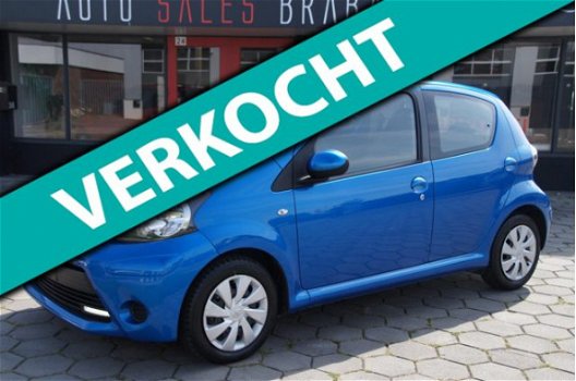 Toyota Aygo - 1.0 VVT-i Aspiration Met origineel navigatiesysteem - 1