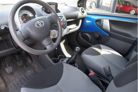 Toyota Aygo - 1.0 VVT-i Aspiration Met origineel navigatiesysteem - 1