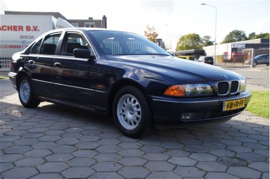 BMW 5-serie - 520i Executive - 1