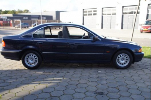 BMW 5-serie - 520i Executive - 1