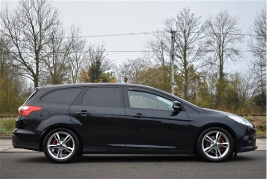 Ford Focus Wagon - 1.6 EcoBoost Trend Sport 150pk | Navigatie - 1