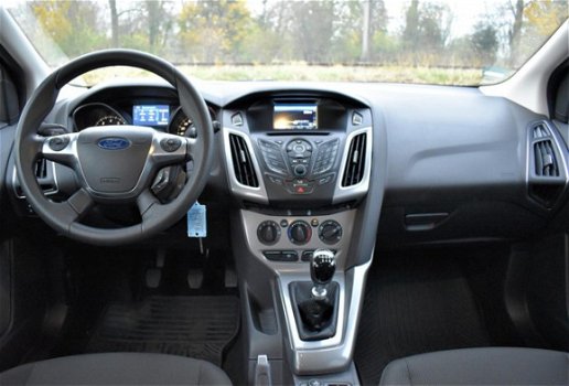 Ford Focus Wagon - 1.6 EcoBoost Trend Sport 150pk | Navigatie - 1