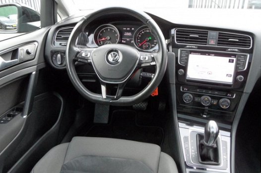 Volkswagen Golf - 1.4 TSI ACT Highline | 140pk. | automaat | panorama dak | navigatie | lmv 17