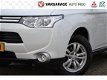 Mitsubishi Outlander - 2.0 Intense Automaat -LAGE KM STAND - 1 - Thumbnail