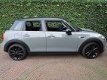 Mini Mini Cooper - 1.5 5-deurs Chili F55 met navi, LED, PDC en half leder - 1 - Thumbnail