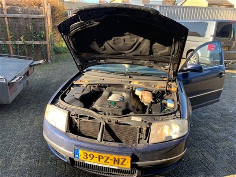 Skoda Superb - 2.8 V6 2005 APK Full Option 1e eigenaar - 1