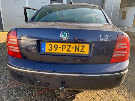 Skoda Superb - 2.8 V6 2005 APK Full Option 1e eigenaar - 1