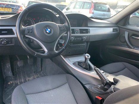 BMW 3-serie Touring - 318D 2007 APK7-20 CLIMA NAVI 6 bak euro4 - 1