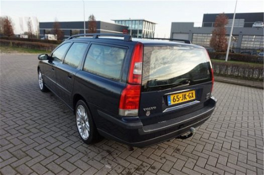 Volvo V70 - 2.4 T Comfort Line , LEDER, AIRCO, CRUISE , 200PK , YOUNGTIMER, NWE DISTRIBUITIE, TREKHA - 1