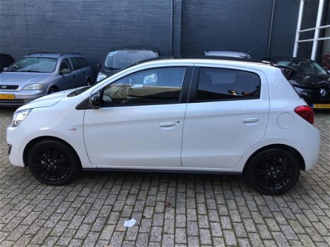 Mitsubishi Space Star - 1.2 aut black&white edition/navi/stoelverwarming/slechts 500km - 1