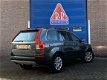 Volvo XC90 - 2.4 D5 Momentum Trekhaak / Origineel NL / Leder - 1 - Thumbnail