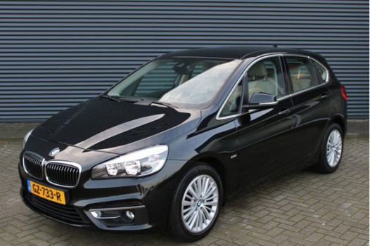 BMW 2-serie Active Tourer - 218i 136PK Luxury Leer Navigatie - 1