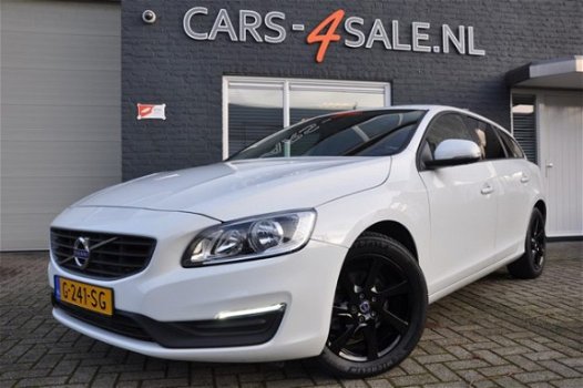 Volvo V60 - D2 Automaat Business Prof. + Ecc + Lmv + Navi + Pdc + Pr. glass - 1