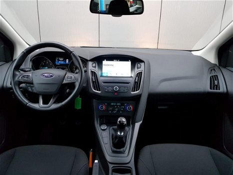Ford Focus Wagon - 1.5 TDCI 120pk Lease Edition Climate Control, Cruise Control, Navigatie, Bluetoot - 1