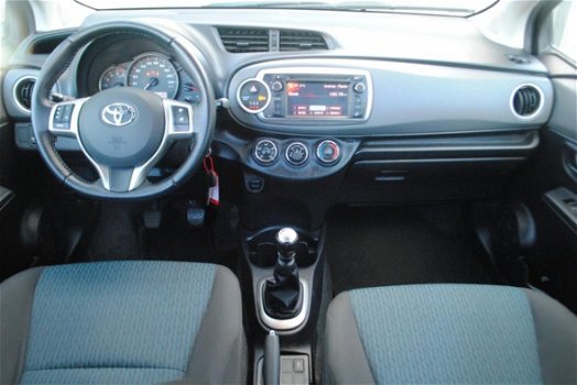 Toyota Yaris - 1.4 D-4D-F Aspiration AIRCO DEALER OND. CAMERA - 1