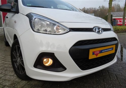 Hyundai i10 - 1.0i i-Motion AIRCO / LM VELGEN - 1