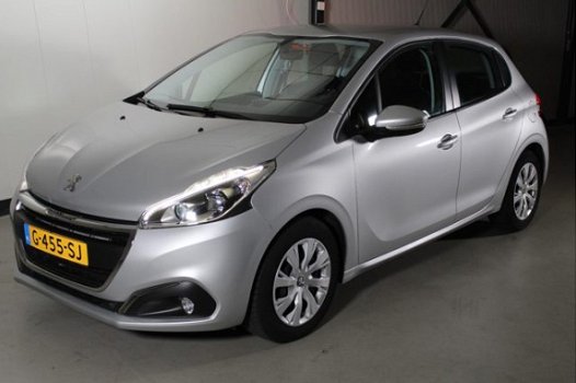 Peugeot 208 - 1.6 BlueHDi*NAVI*CRUISE*PDC*DAB*Ex Defensie - 1