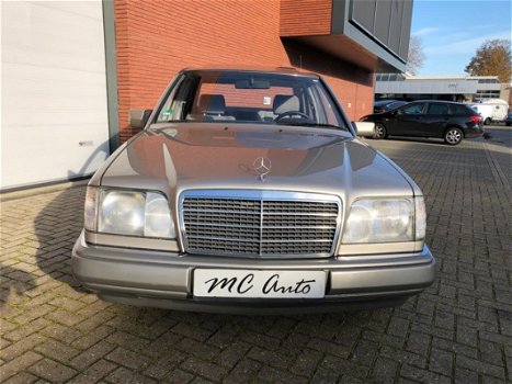 Mercedes-Benz E-klasse - 280 Automaat / Schuifdak / 73.000 km - 1