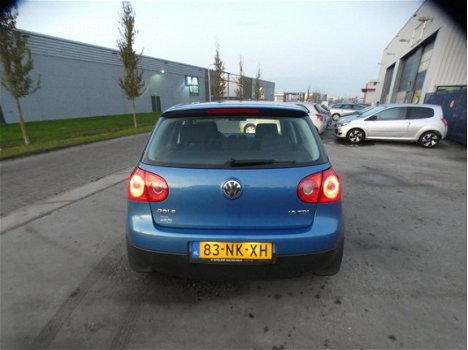 Volkswagen Golf - 1.9 TDI Trendline H6 / cruise control / climate control - 1